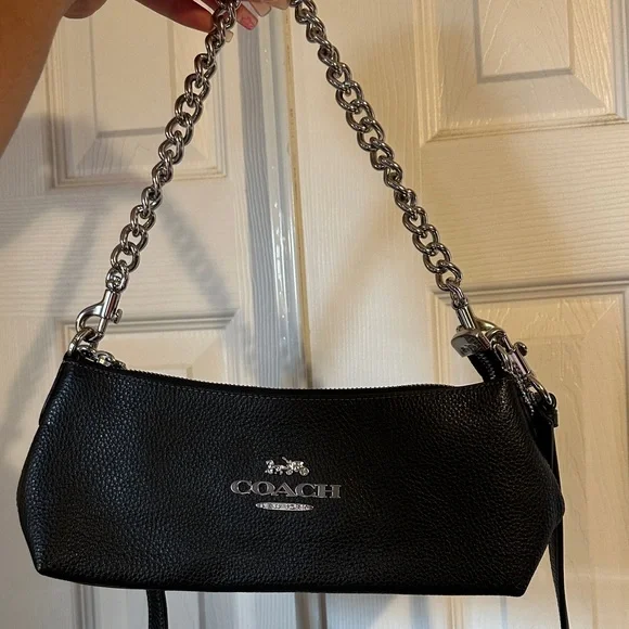 Coach Black Leather Shoulder Bag & Crossbody - Picture 1 of 6